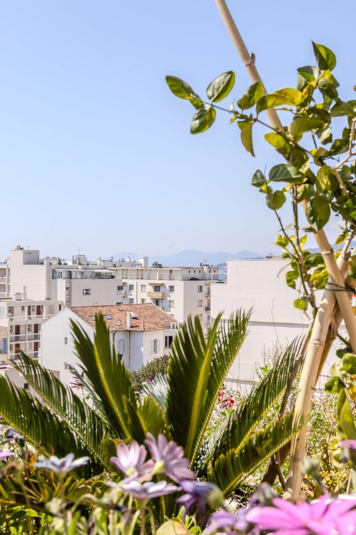 Appartement Juan Les Pins Rooftop, 2 Avec Parking Antibes